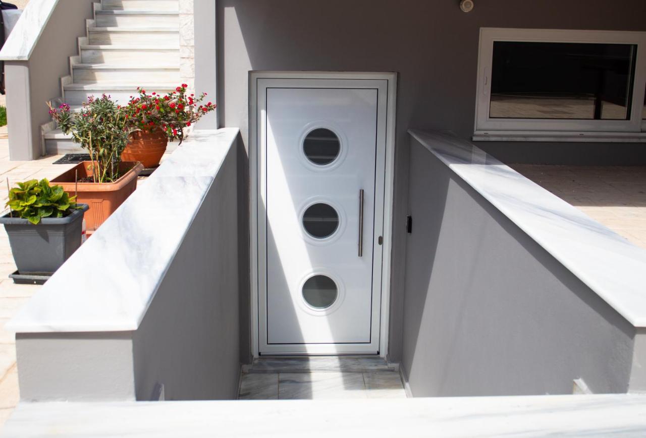 Elias Studio - Near To The Port Of Rafina And The Airport Of Athens Agios Spyridon  ภายนอก รูปภาพ